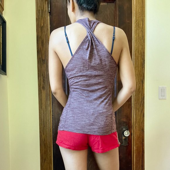 Lululemon - Racerback Workout Top - Sz 4 - Picture 4 of 5